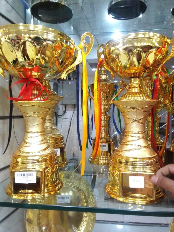 Golden Elegant Cup Trophy set