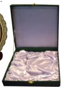 Alternative view of Crystal Shields Box 7 inches